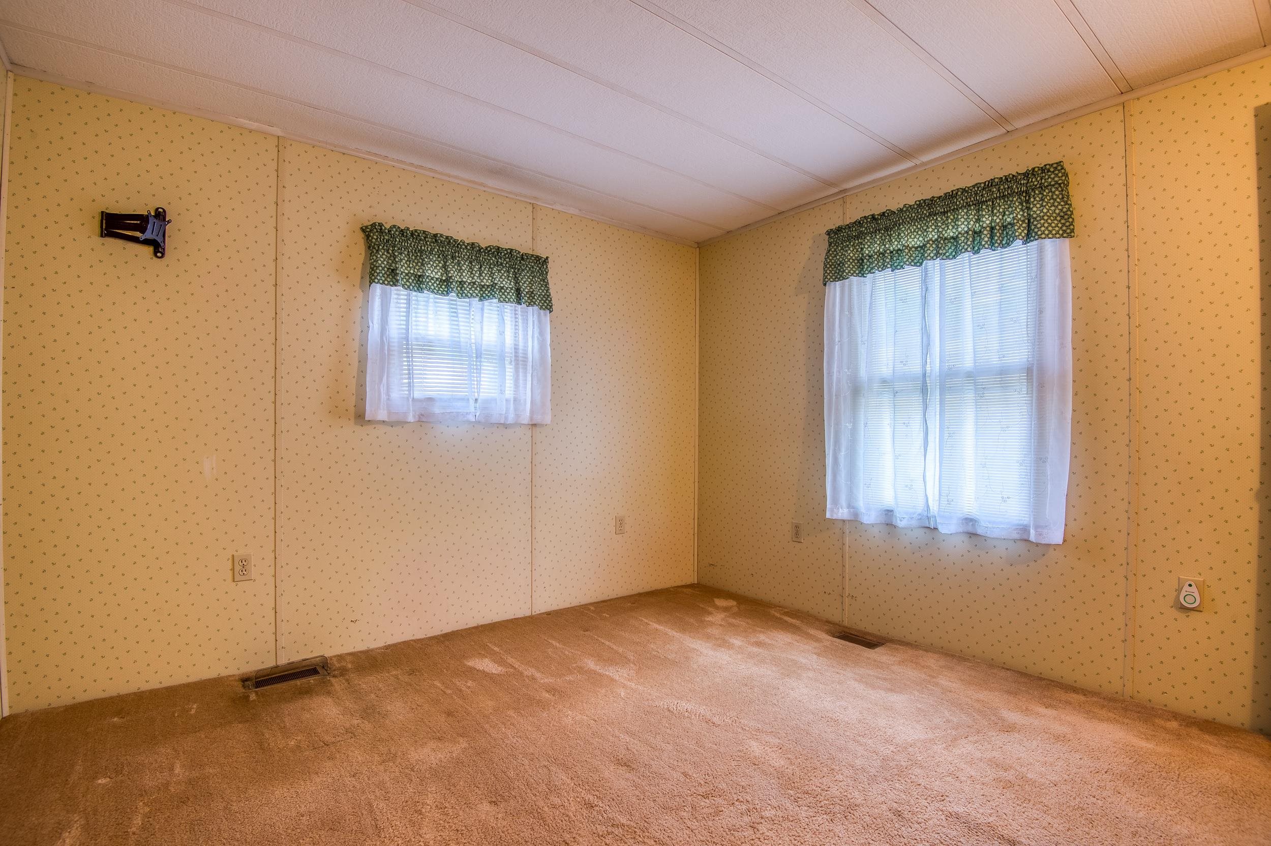 141 Lancaster Road, Unit 12 Gorham, NH 03581 - Photo 17 of 22