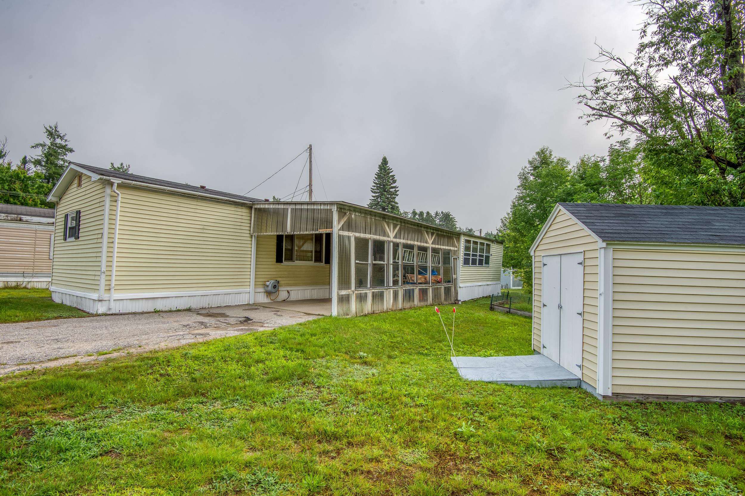 141 Lancaster Road, Unit 12 Gorham, NH 03581 - Photo 2 of 22