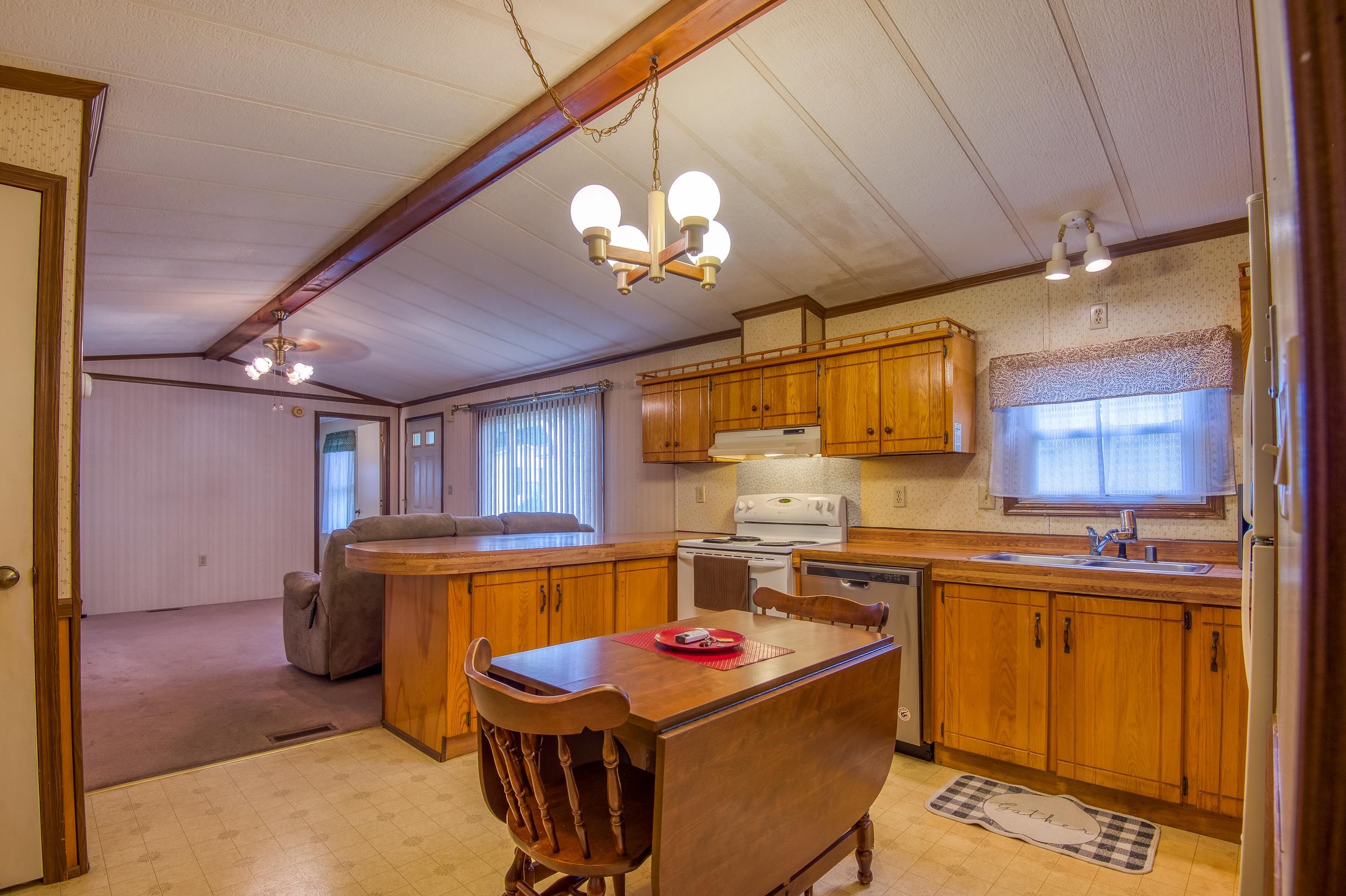 141 Lancaster Road, Unit 12 Gorham, NH 03581 - Photo 7 of 22