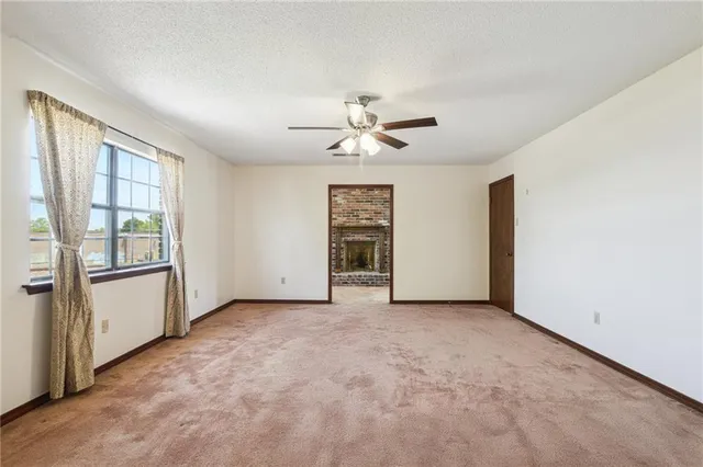 $399,000 | 104 Ducayet Drive, Destrehan, LA 70047