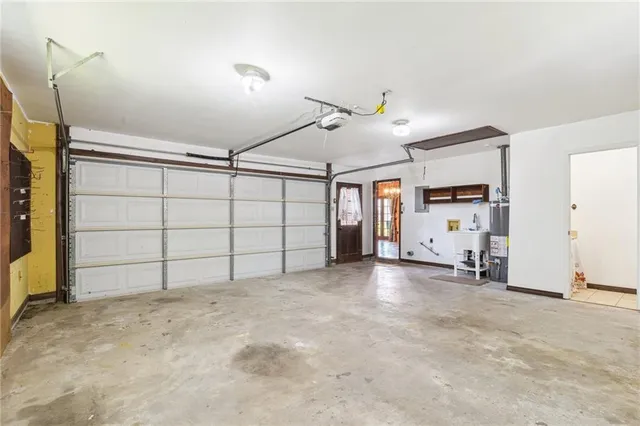 $399,000 | 104 Ducayet Drive, Destrehan, LA 70047