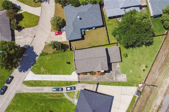 $399,000 | 104 Ducayet Drive, Destrehan, LA 70047