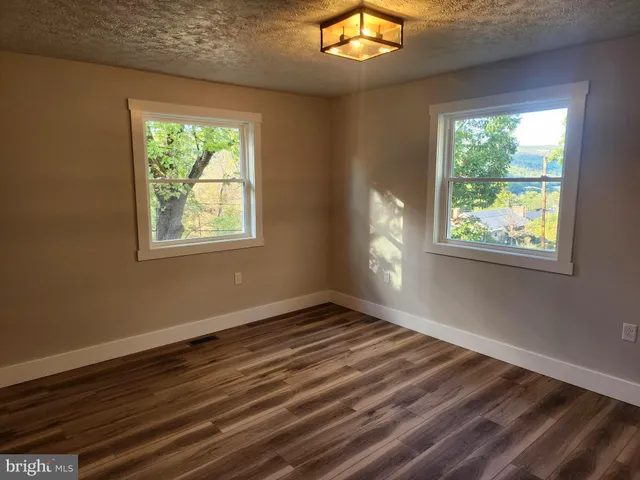 $259,900 | 1016 Brown Avenue, Cumberland, MD 21502