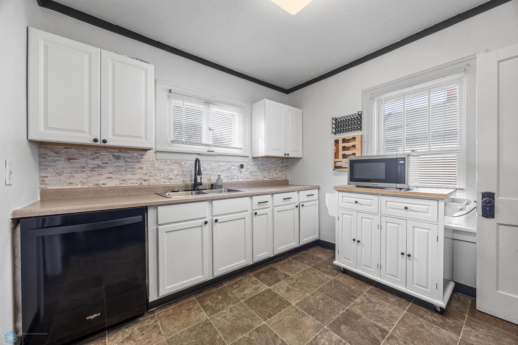 722 7th Street North Fargo, ND 58102 - Photo 14 of 24