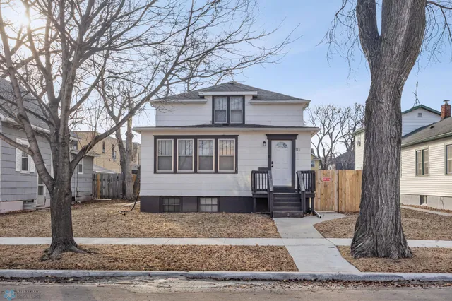 $250,000 | 722 7th Street North, Fargo, ND 58102