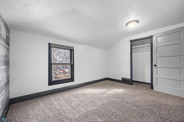 $250,000 | 722 7th Street North, Fargo, ND 58102