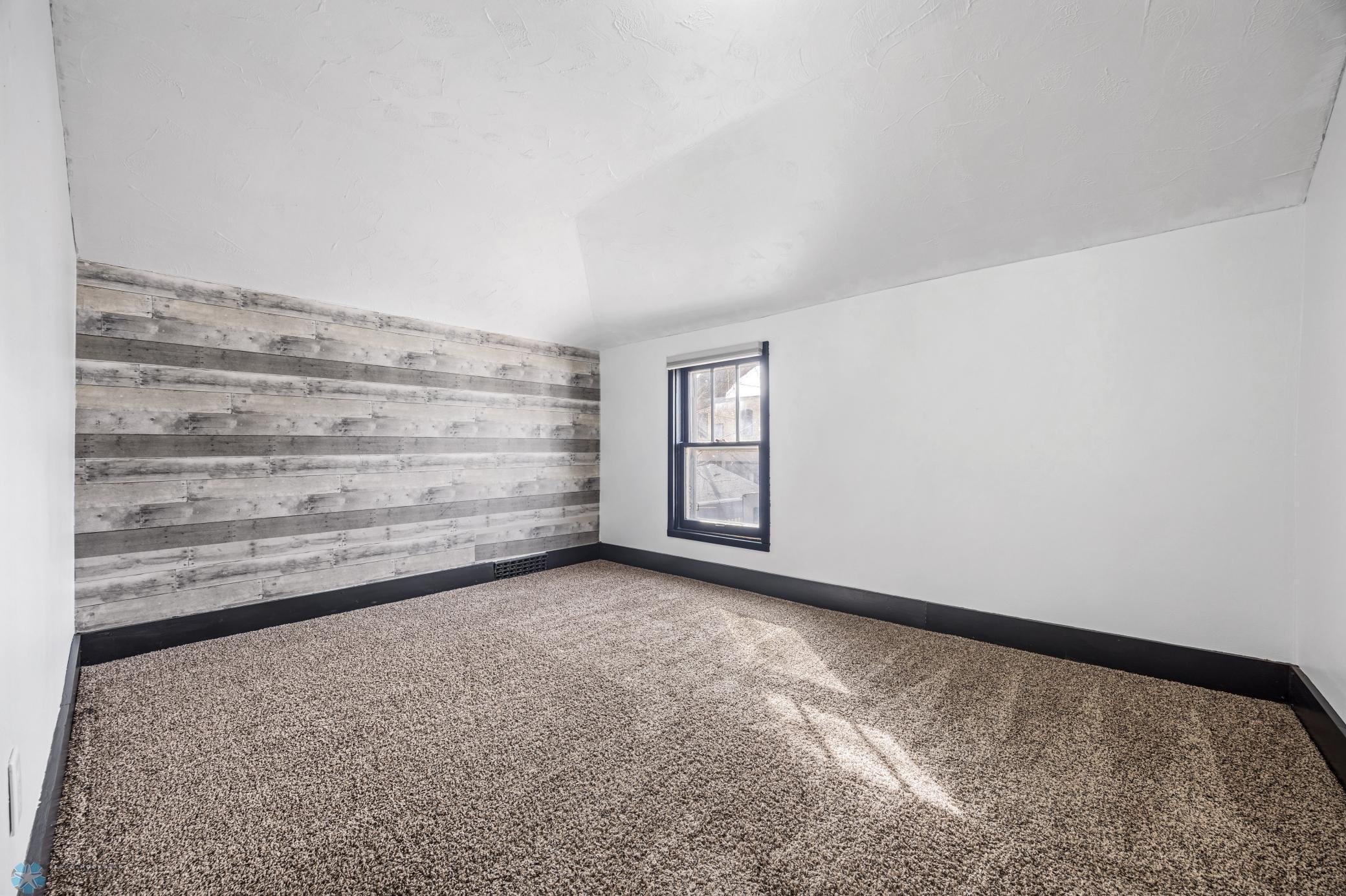 722 7th Street North Fargo, ND 58102 - Photo 9 of 24