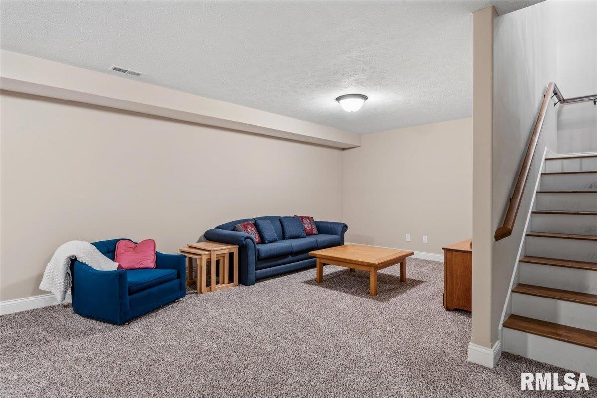 3303 Lakemere Drive Springfield, IL 62711 - Photo 27 of 40