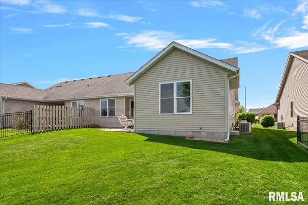 $395,000 | 3303 Lakemere Drive, Springfield, IL 62711