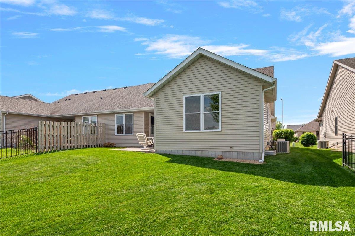 3303 Lakemere Drive Springfield, IL 62711 - Photo 34 of 40