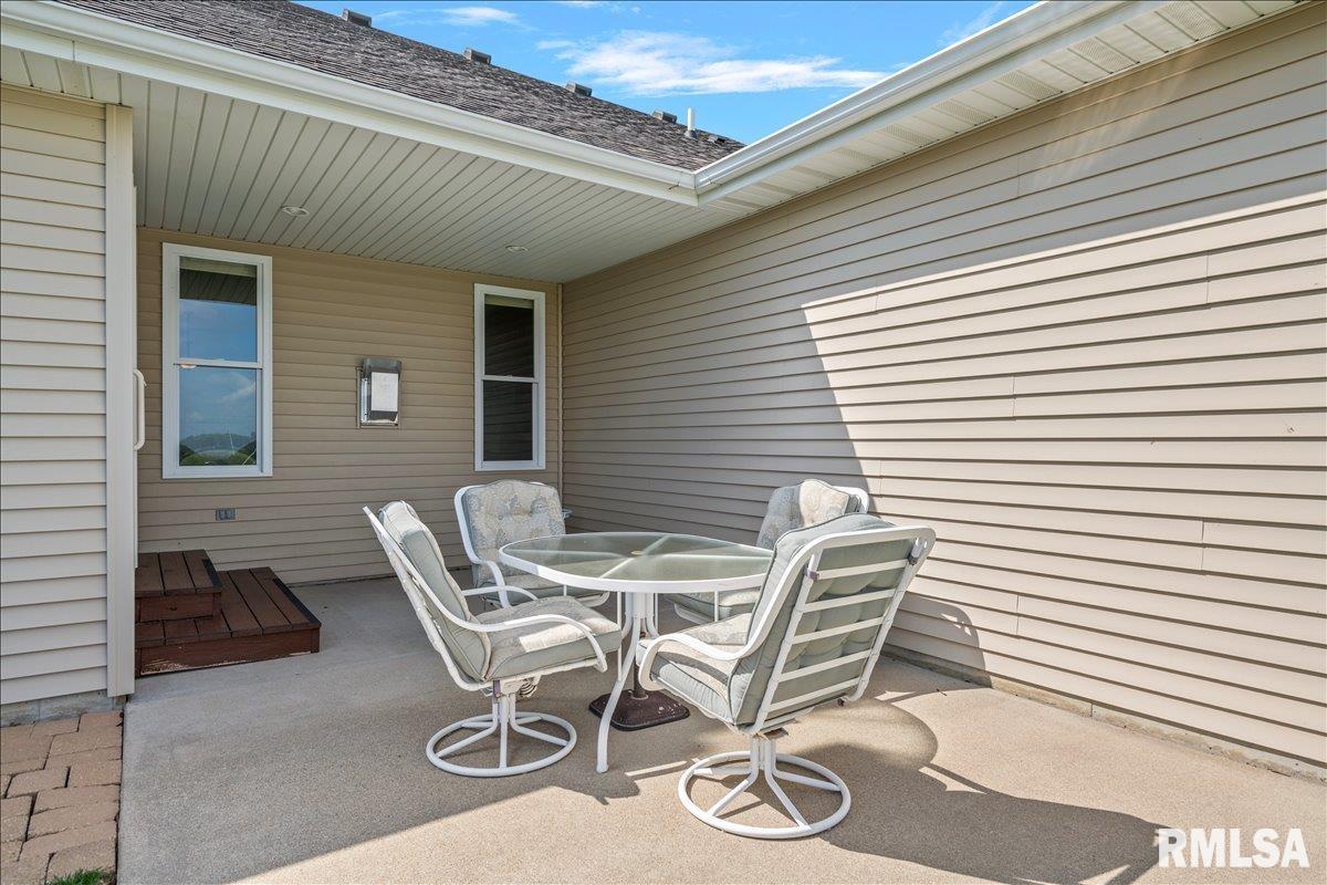3303 Lakemere Drive Springfield, IL 62711 - Photo 36 of 40