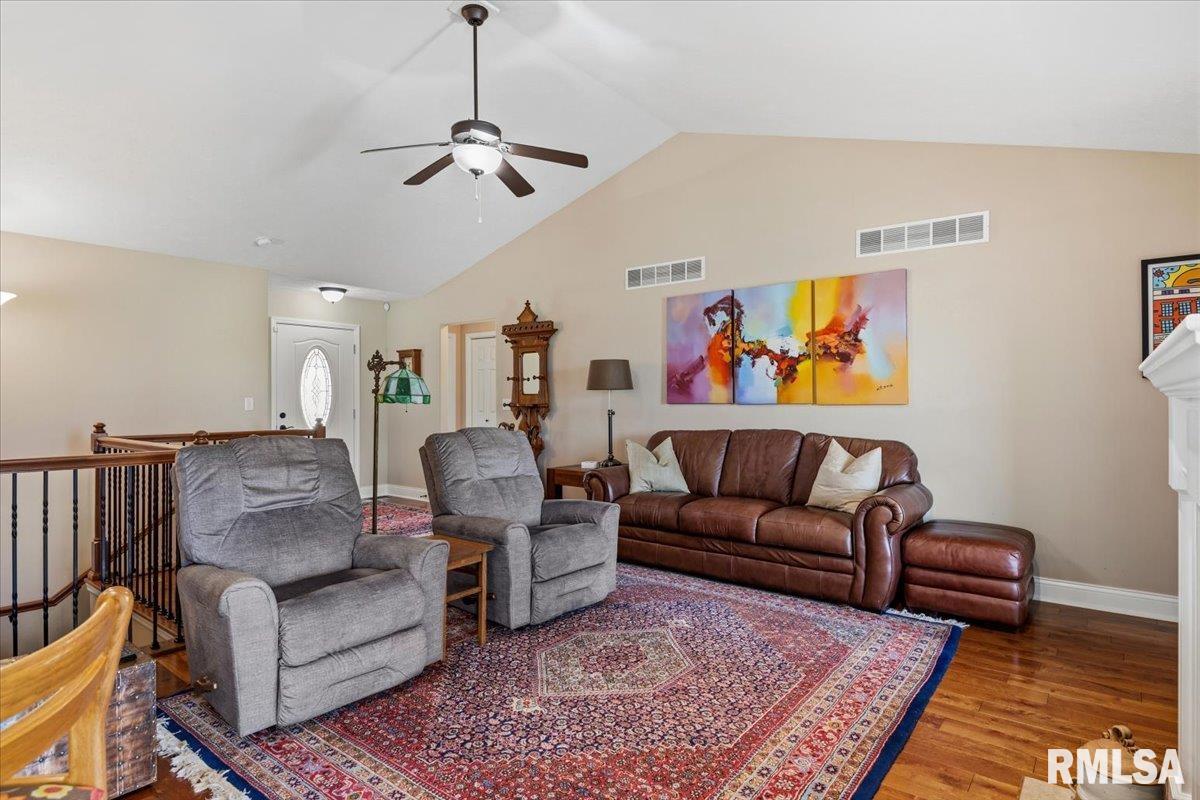 3303 Lakemere Drive Springfield, IL 62711 - Photo 7 of 40