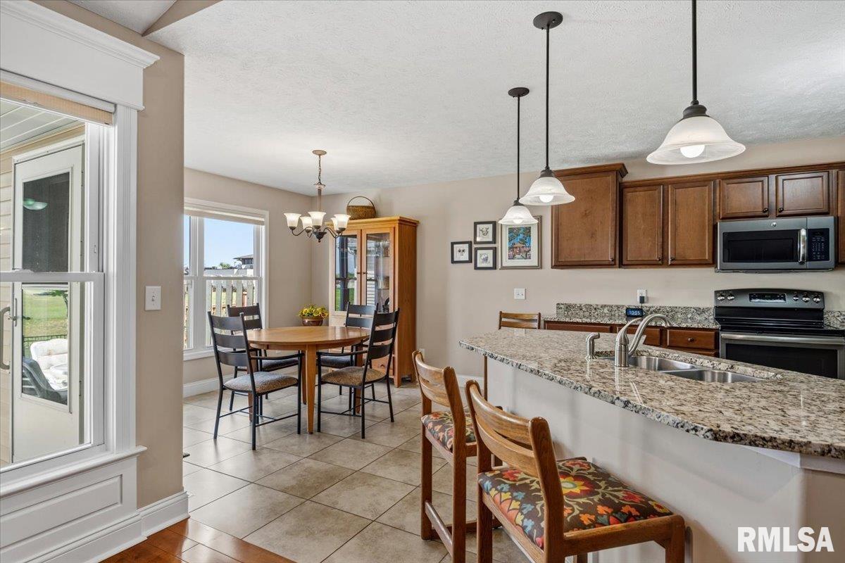 3303 Lakemere Drive Springfield, IL 62711 - Photo 8 of 40