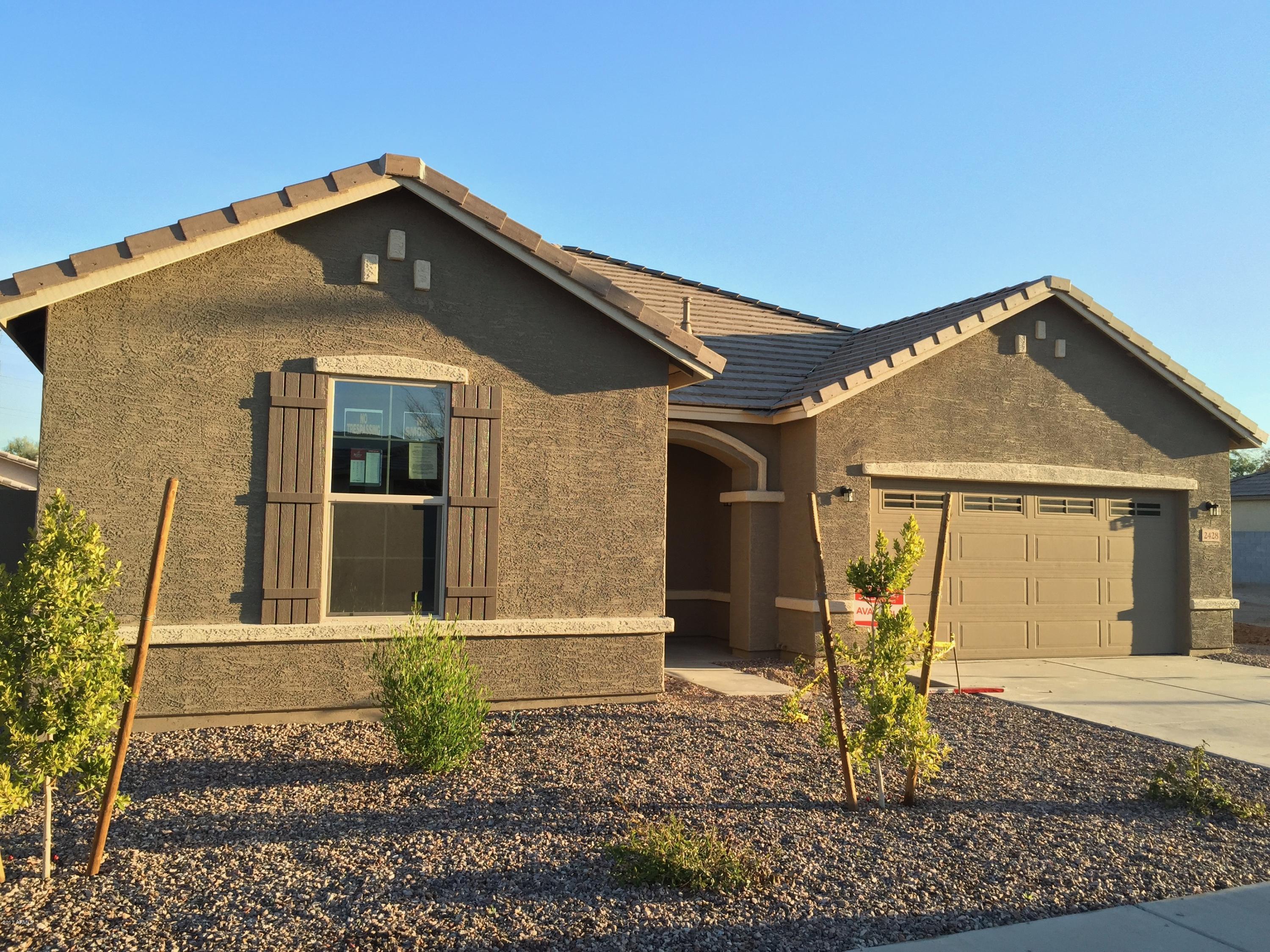 2428 West Beverly Rd. Phoenix, AZ 85041 - Photo 2 of 19 Front yard home elevation