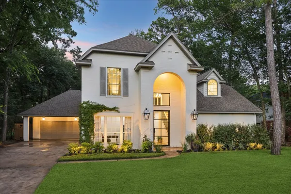 $980,000 | 14 Starviolet Street, The Woodlands, TX 77380