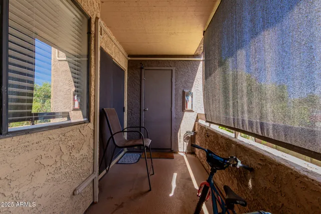 $175,000 | 3535 West Tierra Buena Lane, Unit 256, Phoenix, AZ 85053