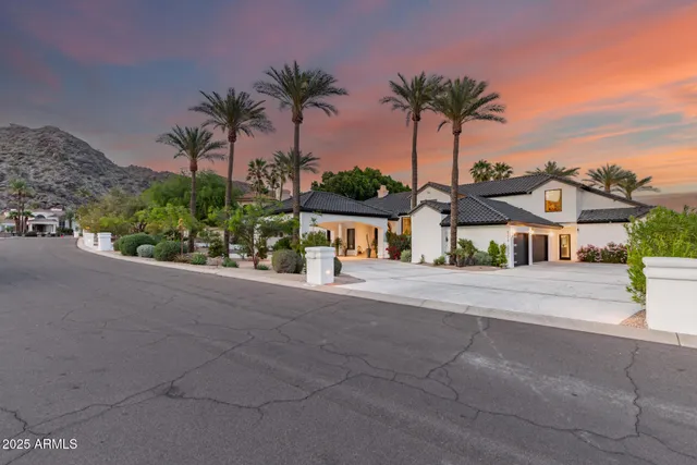 $2,299,000 | 11827 South Montezuma Court, Phoenix, AZ 85044