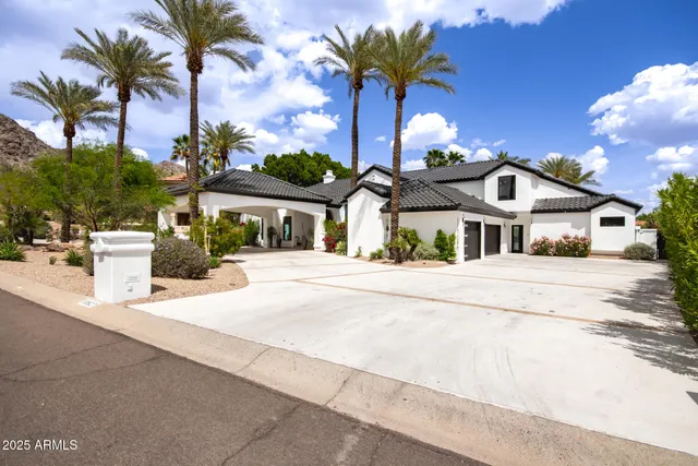 $2,299,000 | 11827 South Montezuma Court, Phoenix, AZ 85044