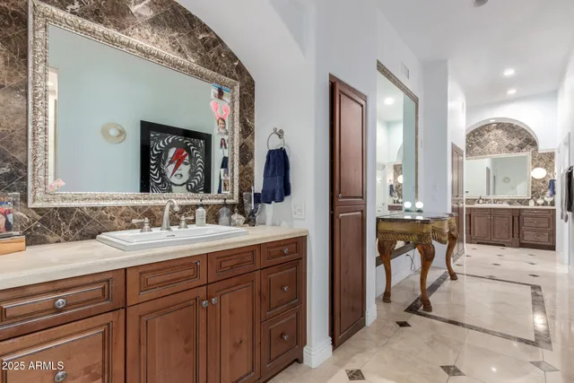 $2,299,000 | 11827 South Montezuma Court, Phoenix, AZ 85044
