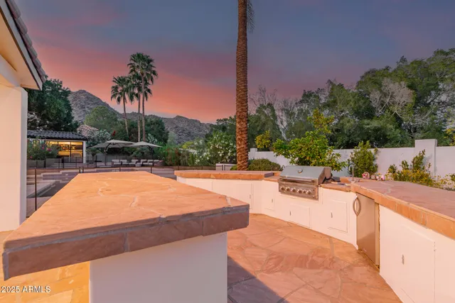 $2,299,000 | 11827 South Montezuma Court, Phoenix, AZ 85044