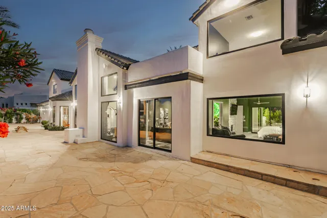 $2,299,000 | 11827 South Montezuma Court, Phoenix, AZ 85044