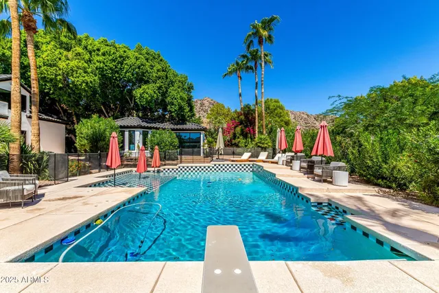 $2,299,000 | 11827 South Montezuma Court, Phoenix, AZ 85044