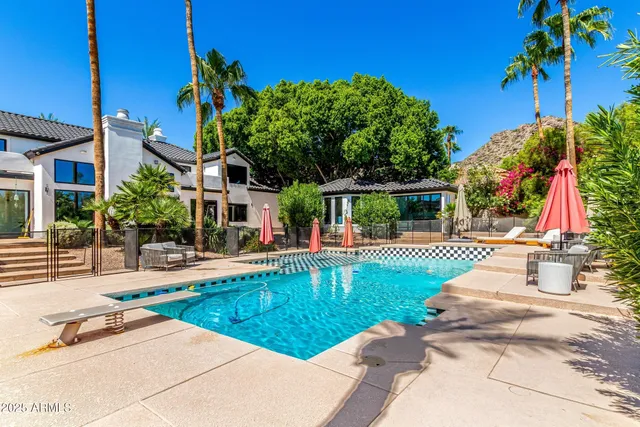 $2,299,000 | 11827 South Montezuma Court, Phoenix, AZ 85044