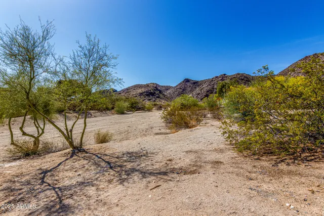 $2,299,000 | 11827 South Montezuma Court, Phoenix, AZ 85044