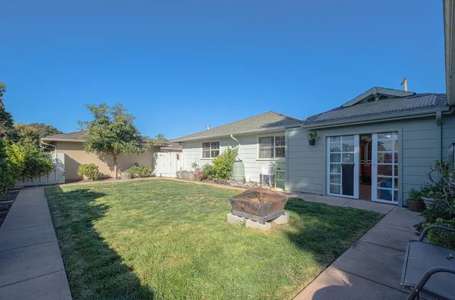 $839,998 | 194 Riker Terrace, Salinas, CA 93901