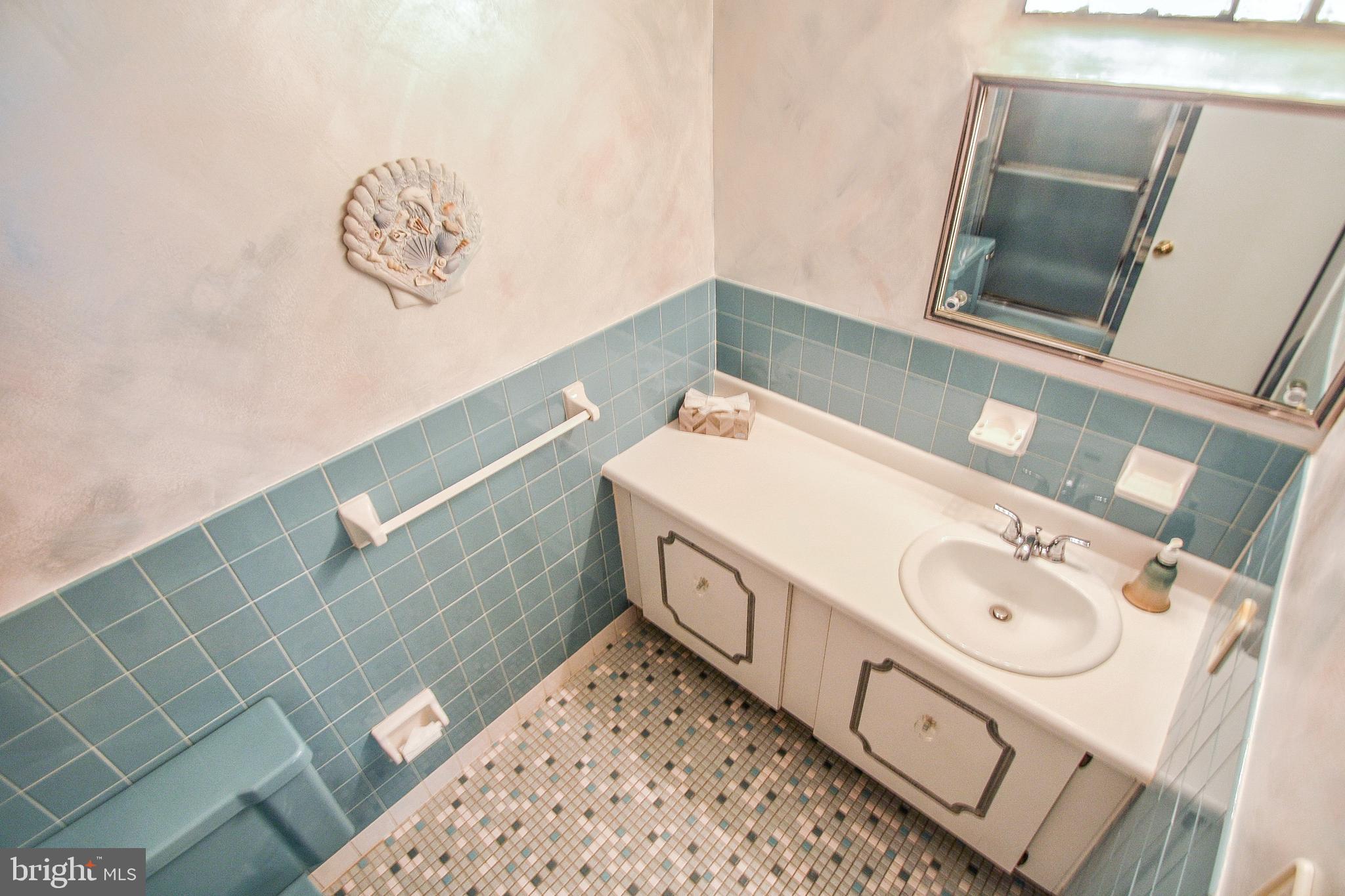 8922 Krewstown Road, Unit 302 Philadelphia, PA 19115 - Photo 37 of 45 Gallery Image 37