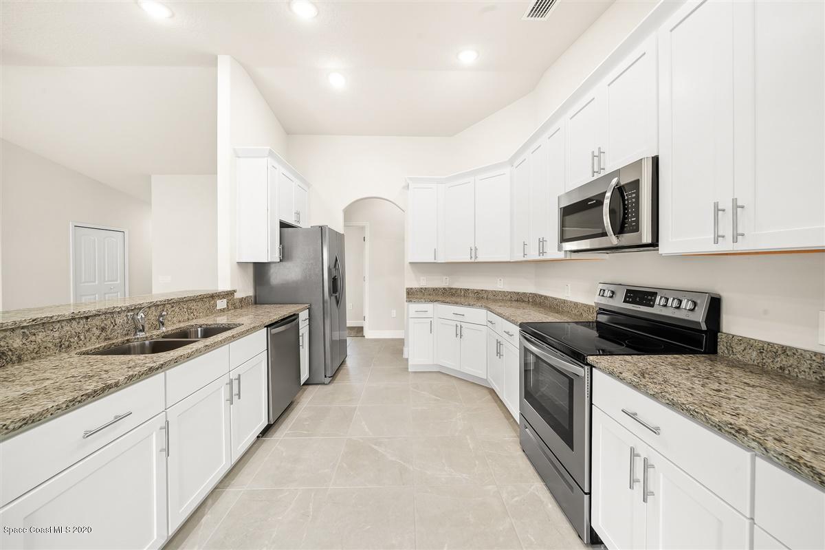514 Avondale Road Northeast Palm Bay, FL 32907 - Photo 8 of 35 Kitchen