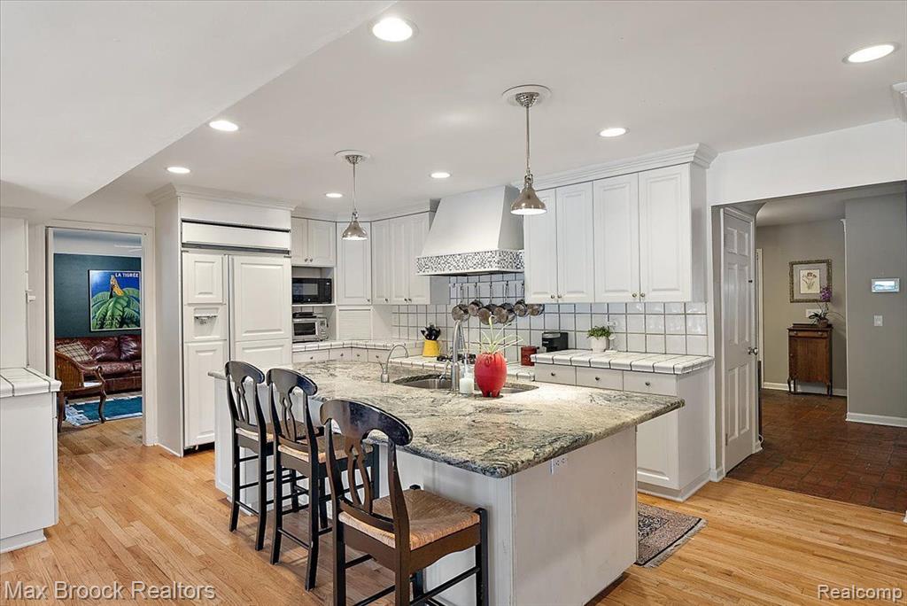 2085 Quarton Road Bloomfield Hills, MI 48301 - Photo 7 of 55
