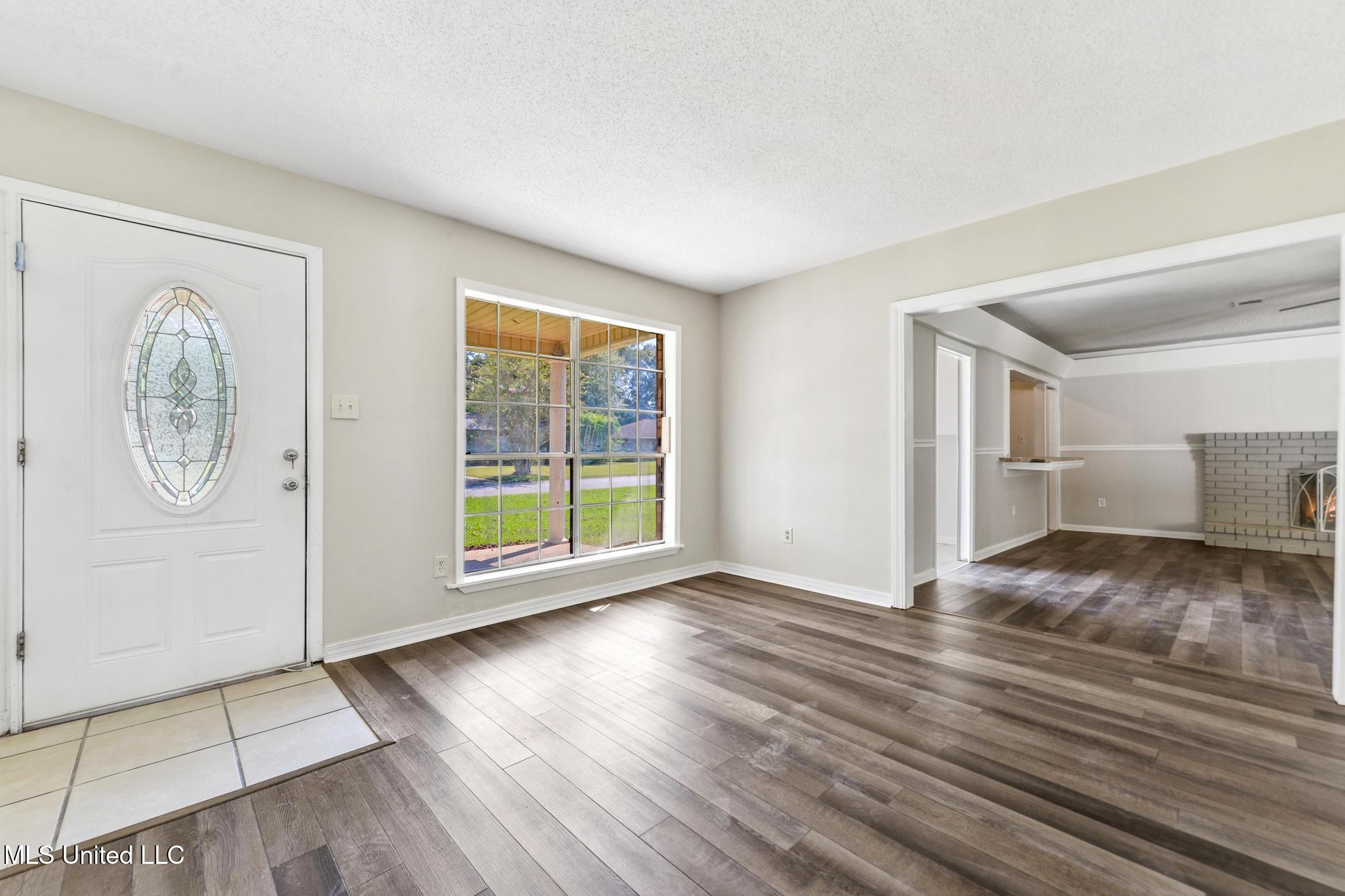 2008 C W Webb Road Gautier, MS 39553 - Photo 3 of 28 003