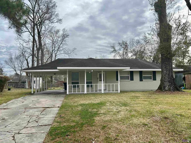 $1,500 | 3376 Courtland Drive, Baton Rouge, LA 70814