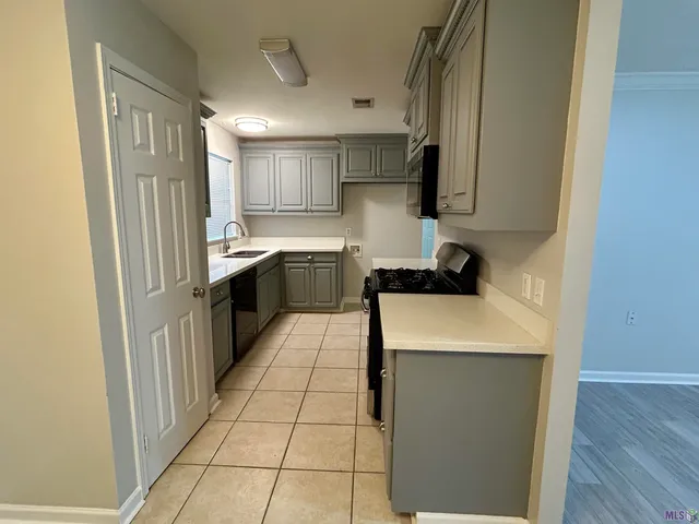 $1,500 | 3376 Courtland Drive, Baton Rouge, LA 70814