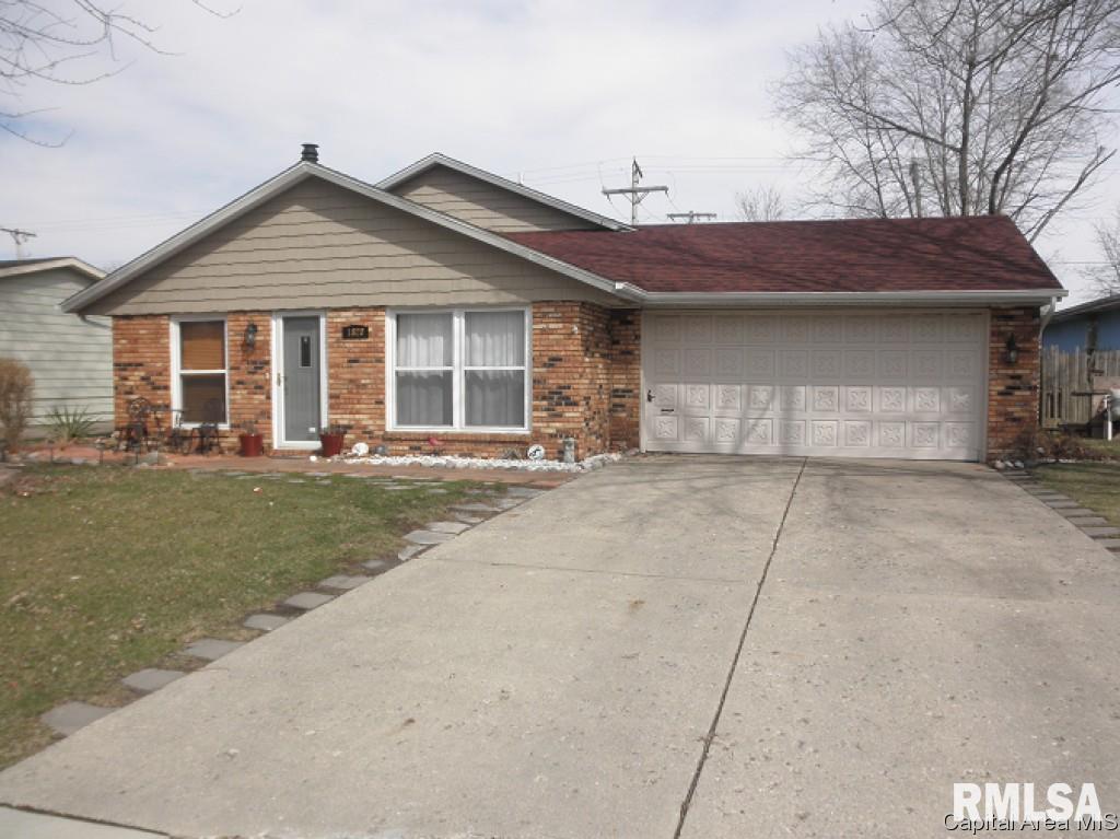 1820 Stonehenge Road Springfield, IL 62702 - Photo 1 of 13