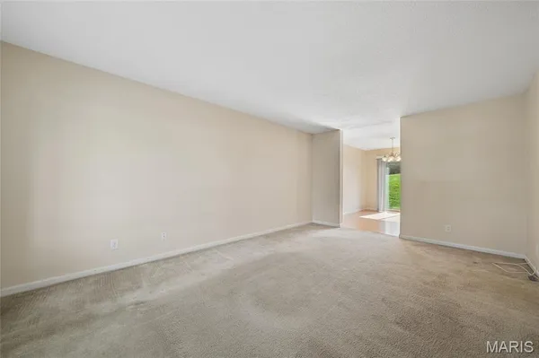 $217,875 | 1426 Willow Brook Cove Court, St. Louis, MO 63146
