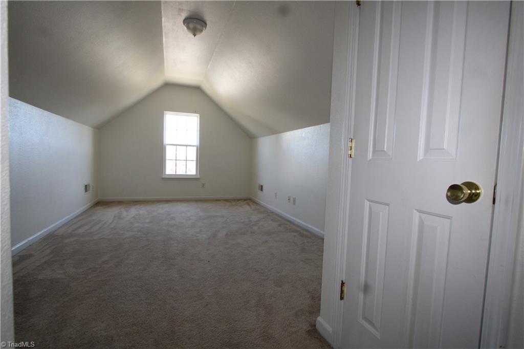 2133 Rindle Drive High Point, NC 27262 - Photo 7 of 27