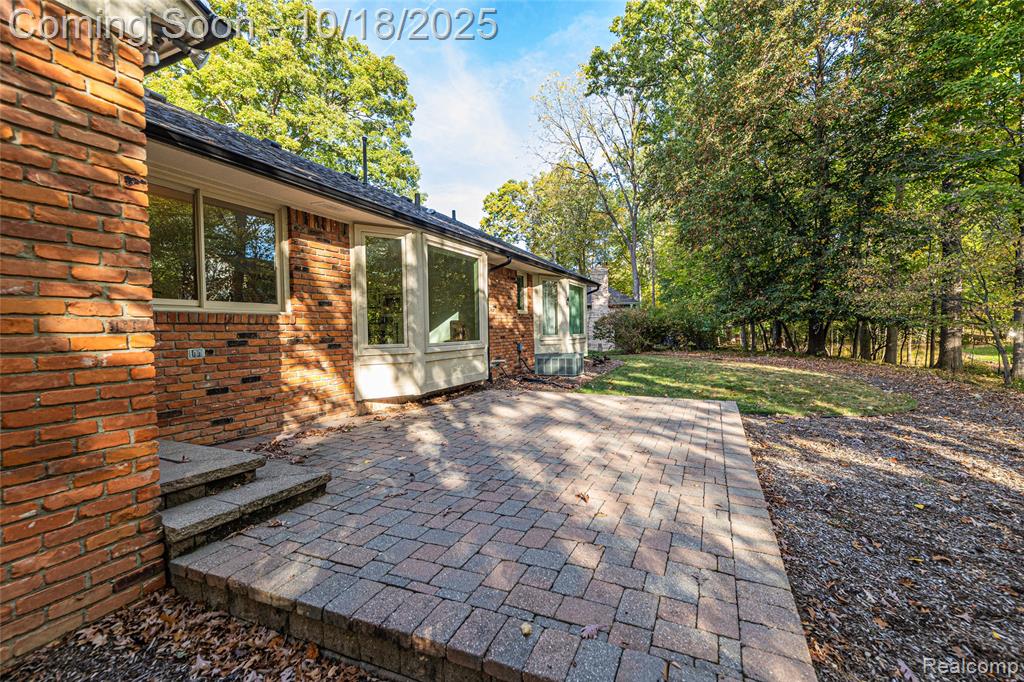 448 Streamview Court Rochester Hills, MI 48309 - Photo 33 of 40
