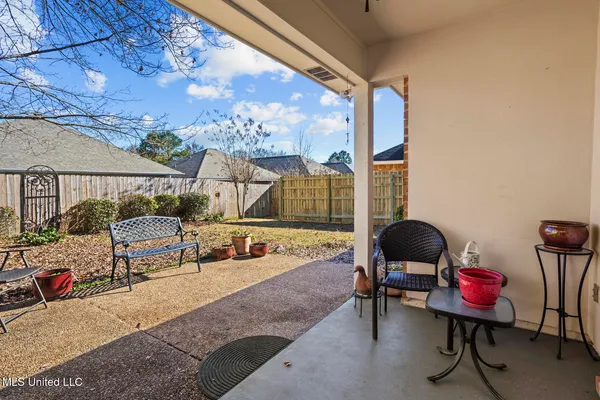 $244,000 | 345 Cascades Circle West, Clinton, MS 39056