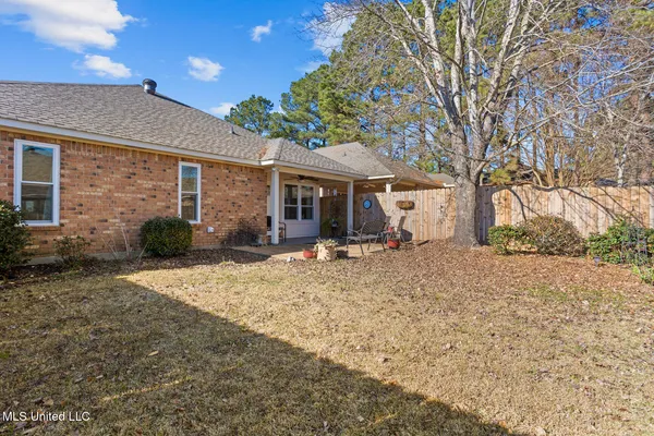 $244,000 | 345 Cascades Circle West, Clinton, MS 39056