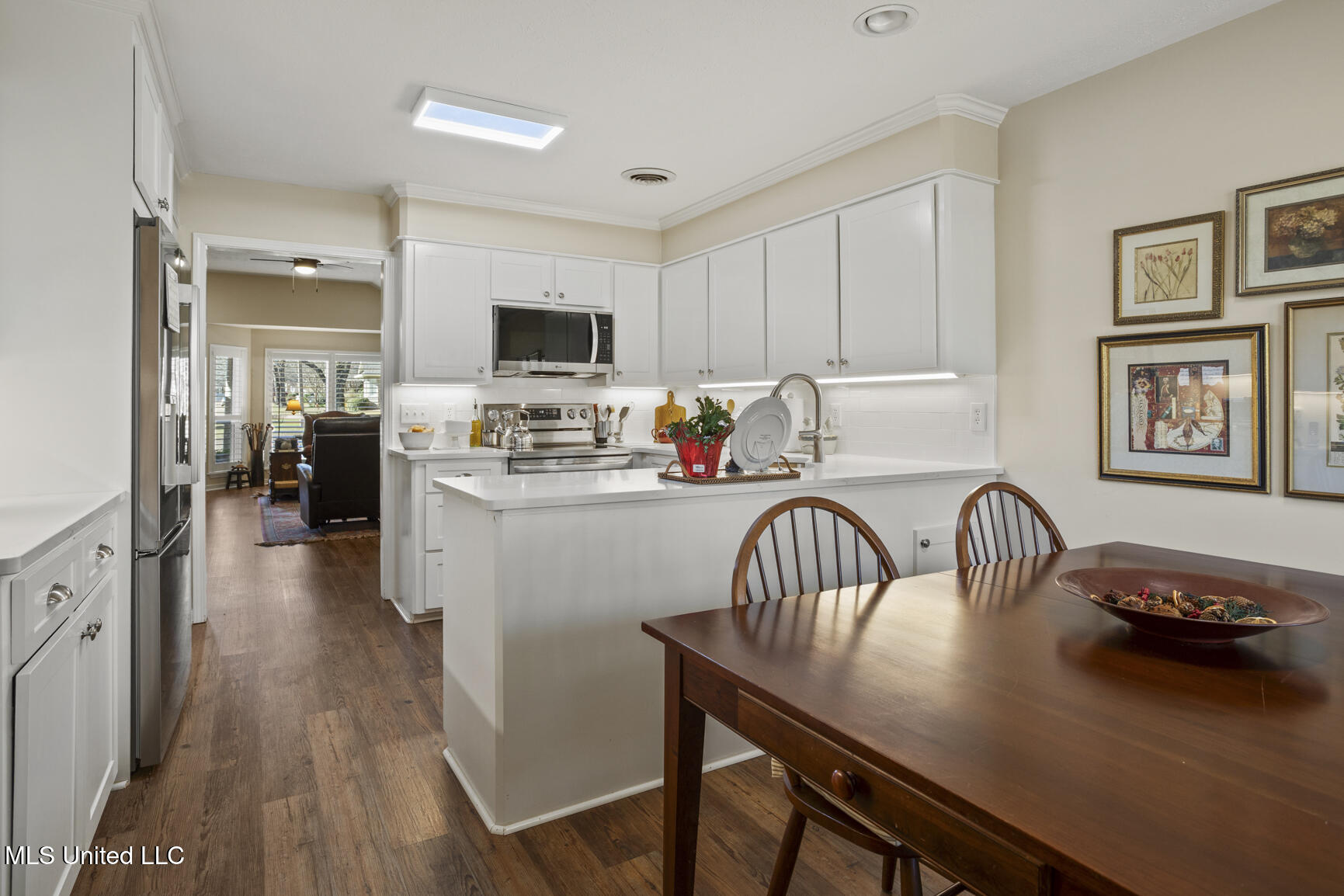 345 Cascades Circle West Clinton, MS 39056 - Photo 9 of 18 345 Cascades Cir E-9