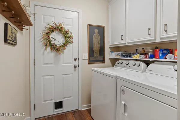 $244,000 | 345 Cascades Circle West, Clinton, MS 39056