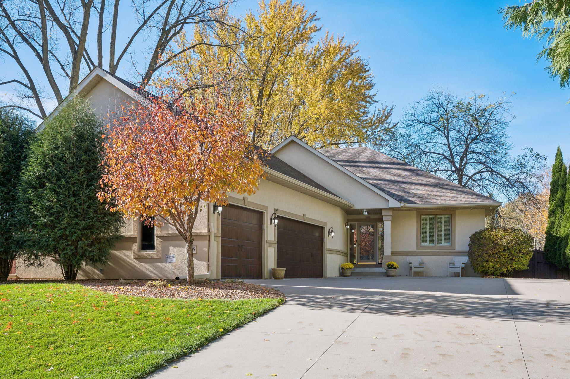 445 Niagara Lane North Plymouth, MN 55447 - Photo 1 of 1