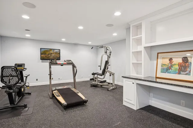 $960,000 | 445 Niagara Lane North, Plymouth, MN 55447