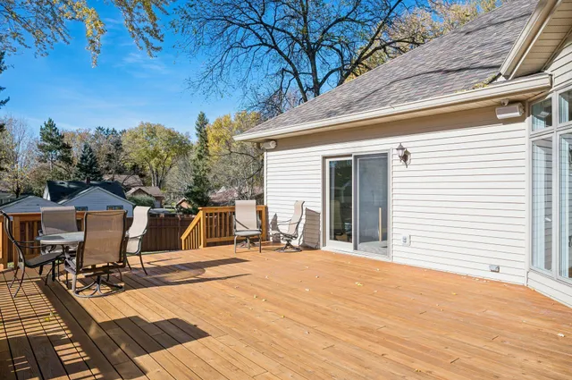 $960,000 | 445 Niagara Lane North, Plymouth, MN 55447