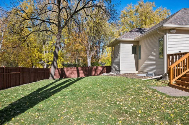 $960,000 | 445 Niagara Lane North, Plymouth, MN 55447