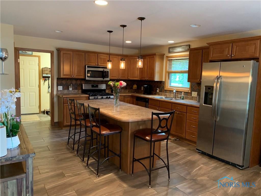 615 Weatherstone Road Holland, OH 43528 - Photo 9 of 22 Gallery Image 9