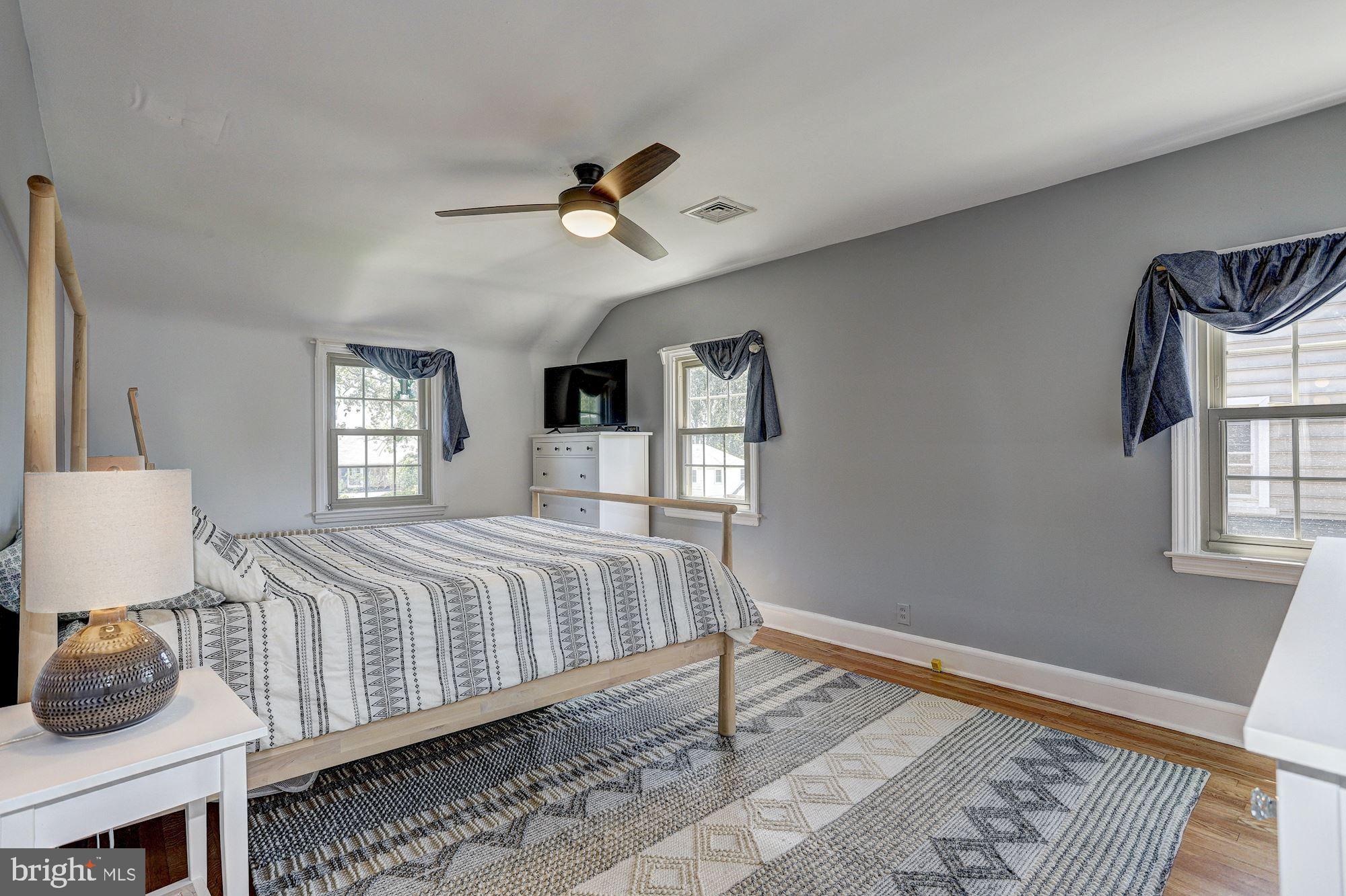 612 Warwick Road Baltimore, MD 21229 - Photo 14 of 29 Primary Bedroom