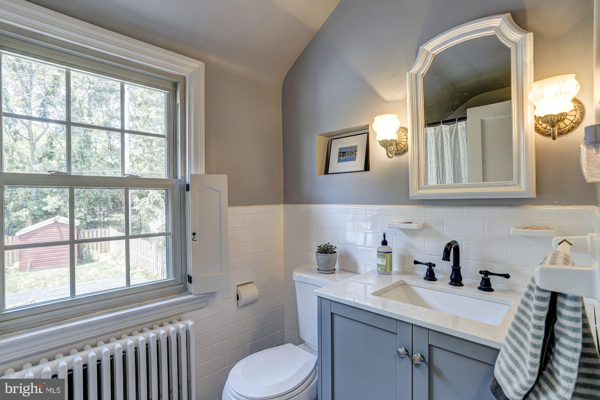 612 Warwick Road Baltimore, MD 21229 - Photo 16 of 29 Full Bath